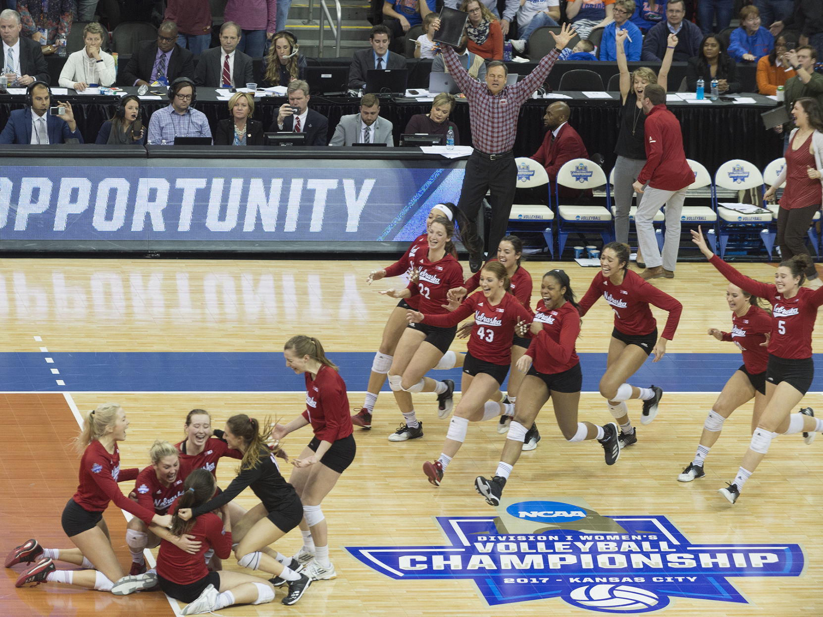 NCAA Volleyball Final, Nebraska vs. Florida, 12/16/17